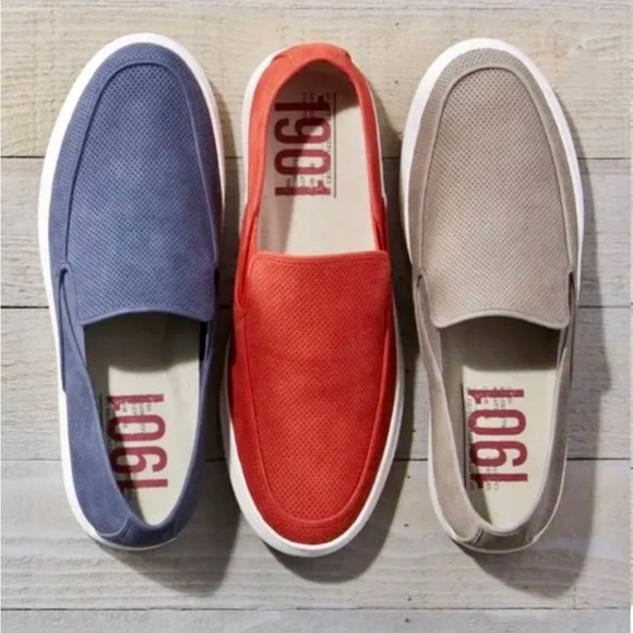 1901 Other - Men’s 1901 Navy Slip-on Boat Shoes